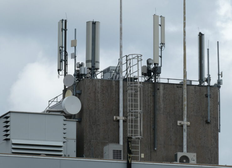 Nieuwe Europese richtlijn: Antennes zonder vergunning