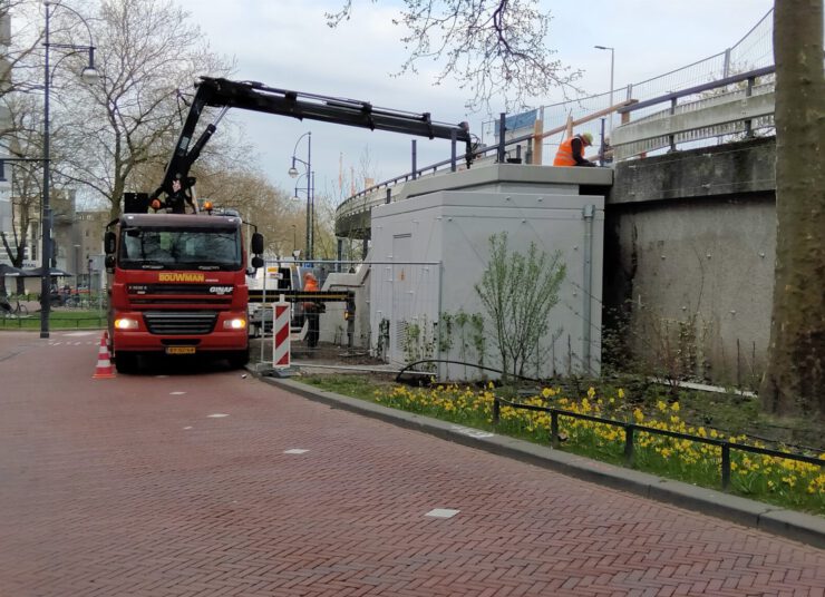 Hoogeveen houdt voet bij stuk, monumentale eik moet wijken voor elektriciteitsstation